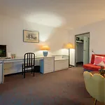 מלון Kulturhotel Hessenland Innenstadt By Awesome 3*