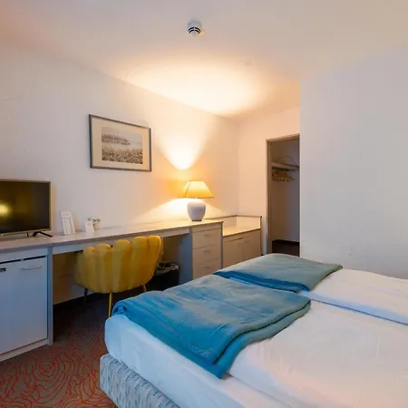 Hotel Hessenland Innenstadt By Awesome 3*