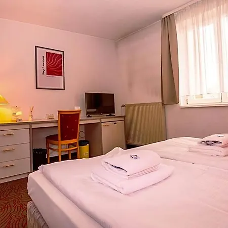 Kulturhotel Hessenland Innenstadt By Awesome فندق كاسيل