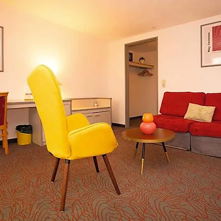 Kulturhotel Hessenland Innenstadt By Awesome كاسيل