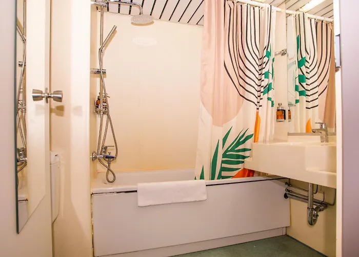 Kulturhotel Hessenland Innenstadt By Awesome 3* Kassel