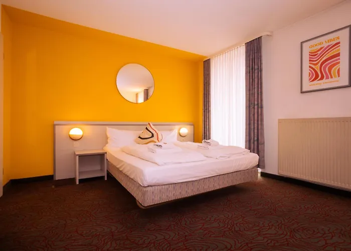 Kulturhotel Hessenland Innenstadt By Awesome Hotel Kassel